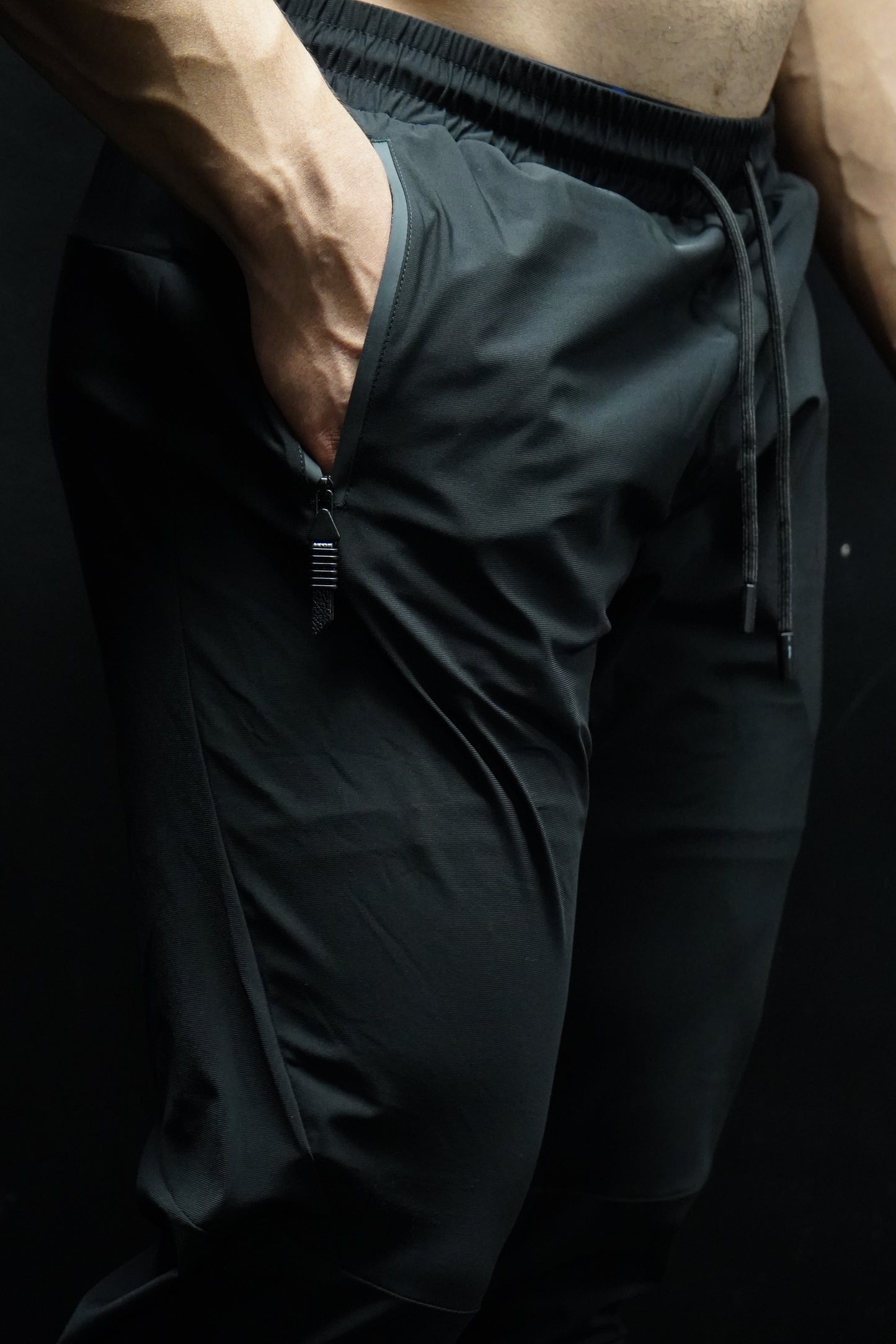 Glide Joggers - Black